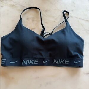 Nike Indy Light Support Sports Bra